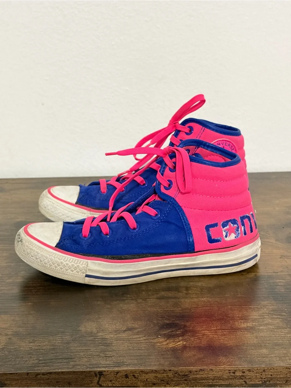 Converse see pulling
